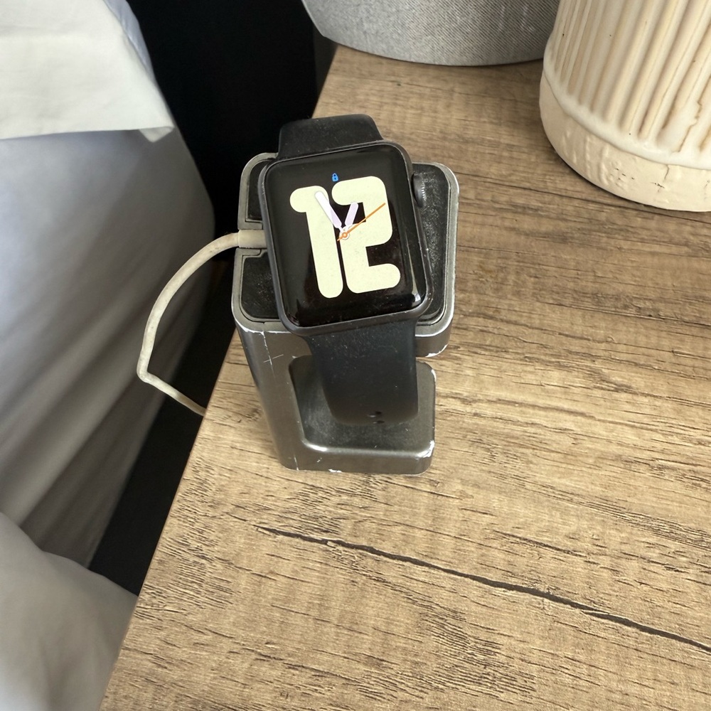Apple Watch (Series 1)